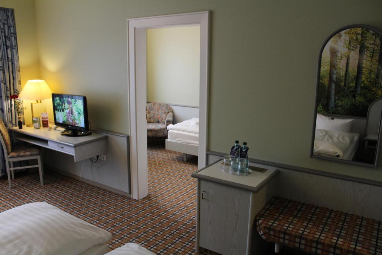 Hotel Rennsteig Masserberg Bagian luar foto